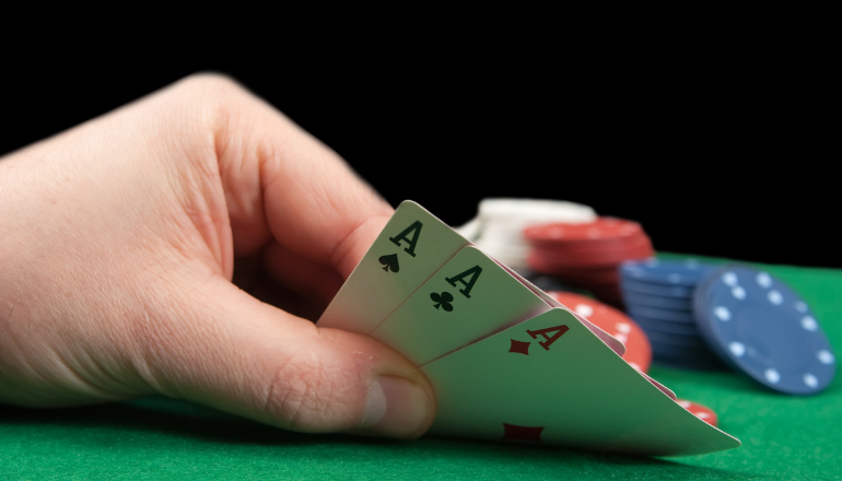 Who Is Online Gambling?